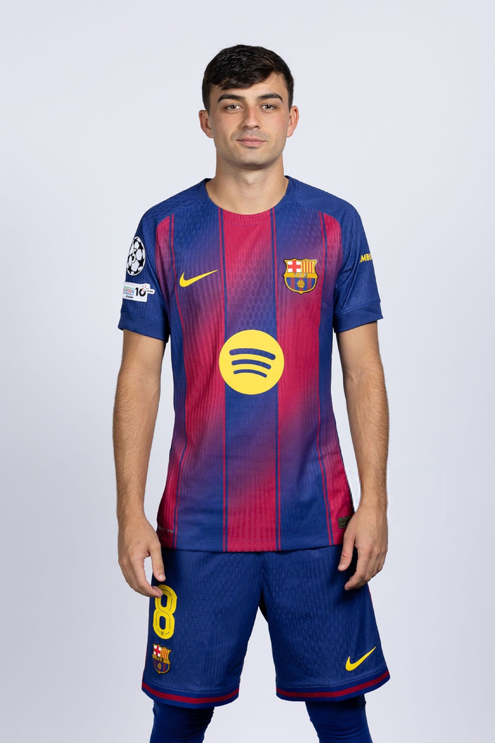 九游官方-包含欧冠集结日再迎强敌,巴塞罗那完成体检,主帅态度:态度坚定,赛程密集仍需轮换的词条