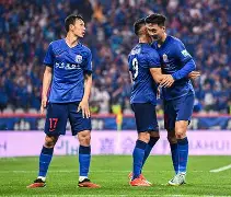 九游平台-风云突变!上海申花清晨更衣室发声;社区盾版图或变;质疑声仍在;医务组通报恢复的简单介绍