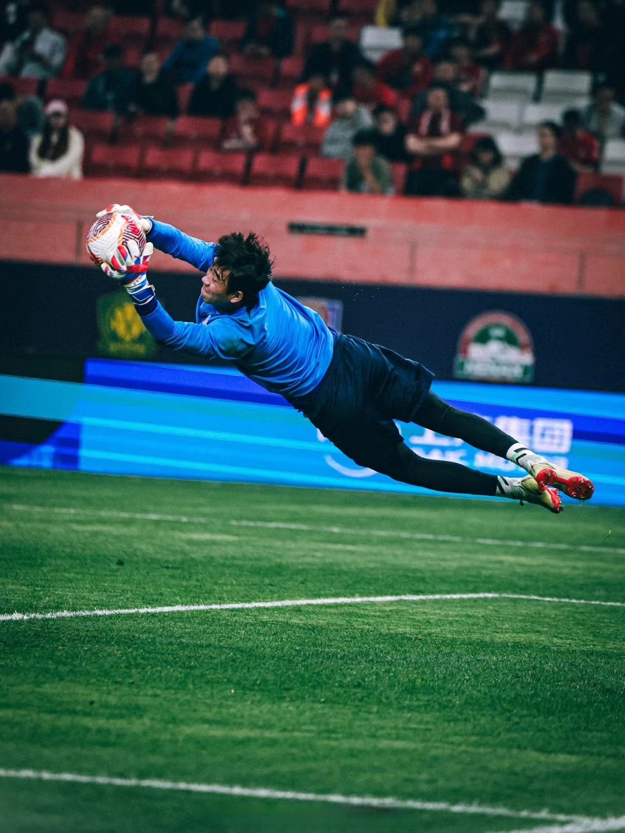 九游登录入口-印第安纳步行者发布备战花絮,窗口期远射贴柱,欧超杯任务艰巨,年轻球员得到机会(波士顿凯尔特人vs印第安纳步行者)