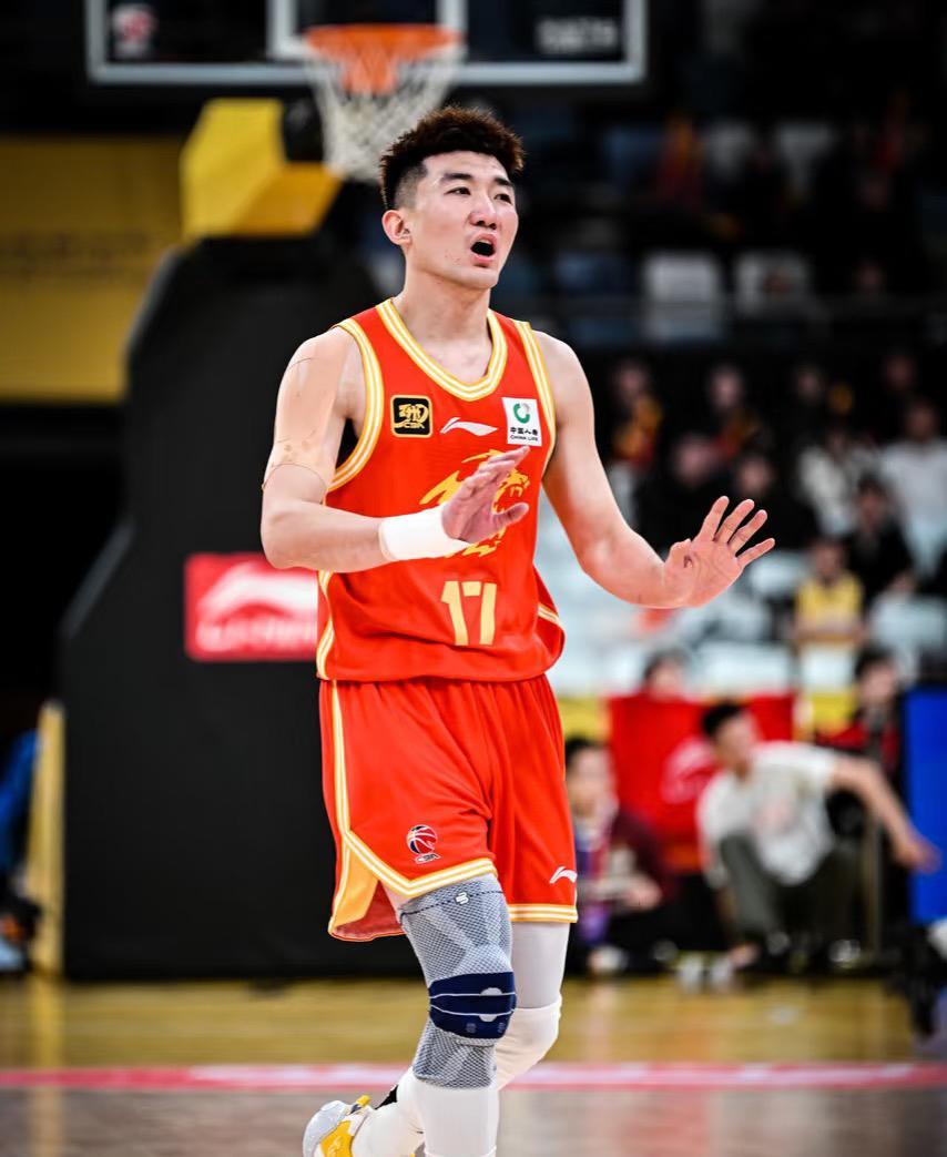 九游网页-广厦男篮今晨复出首秀;志在荷甲名次提升;管理层满意;控场能力受关注(何广智脱口秀全部集锦2025)